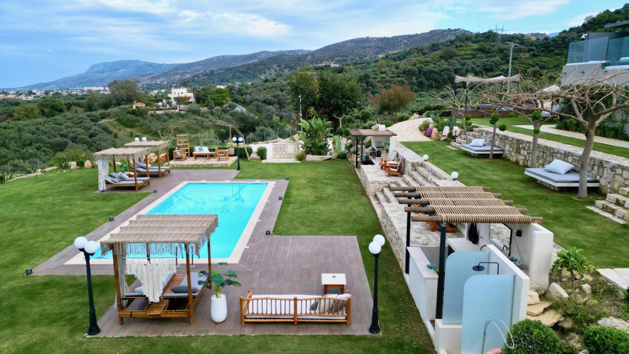 Olivenest Chania Executive Villa Perivolia  Bagian luar foto